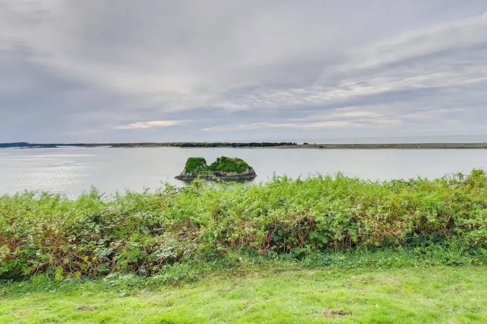 Rustic Coastal Smith River Cottage w/ Ocean Views!