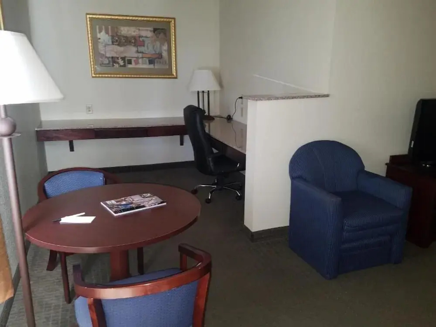 HomeTown Hotel Bryant