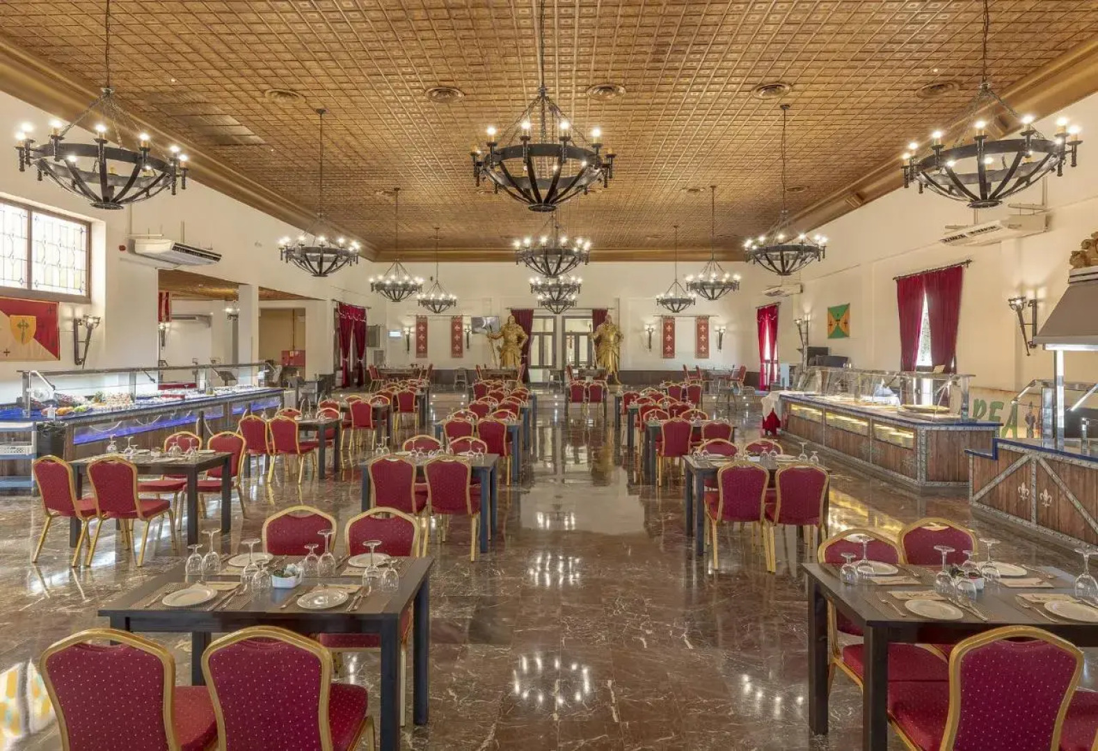 Magic Robin Hood Waterpark Lodge Resort