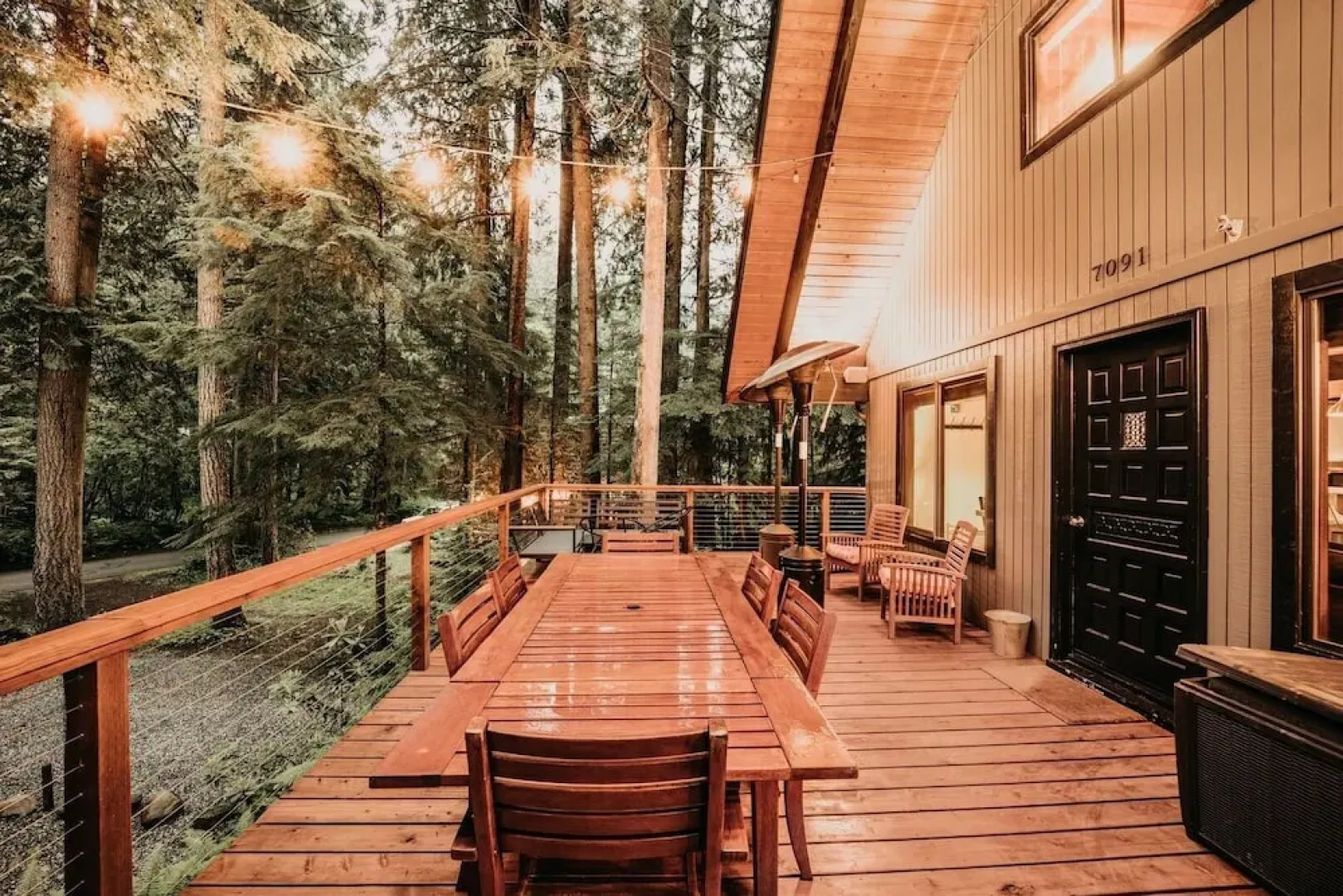 98sl - Hot Tub - Bbq - Pets Ok - Wifi - Sleeps 6 2 Bedroom Home by RedAwning