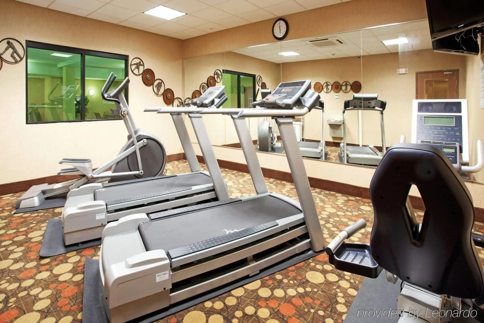 Holiday Inn Express and Suites Los Alamos Entrada Park