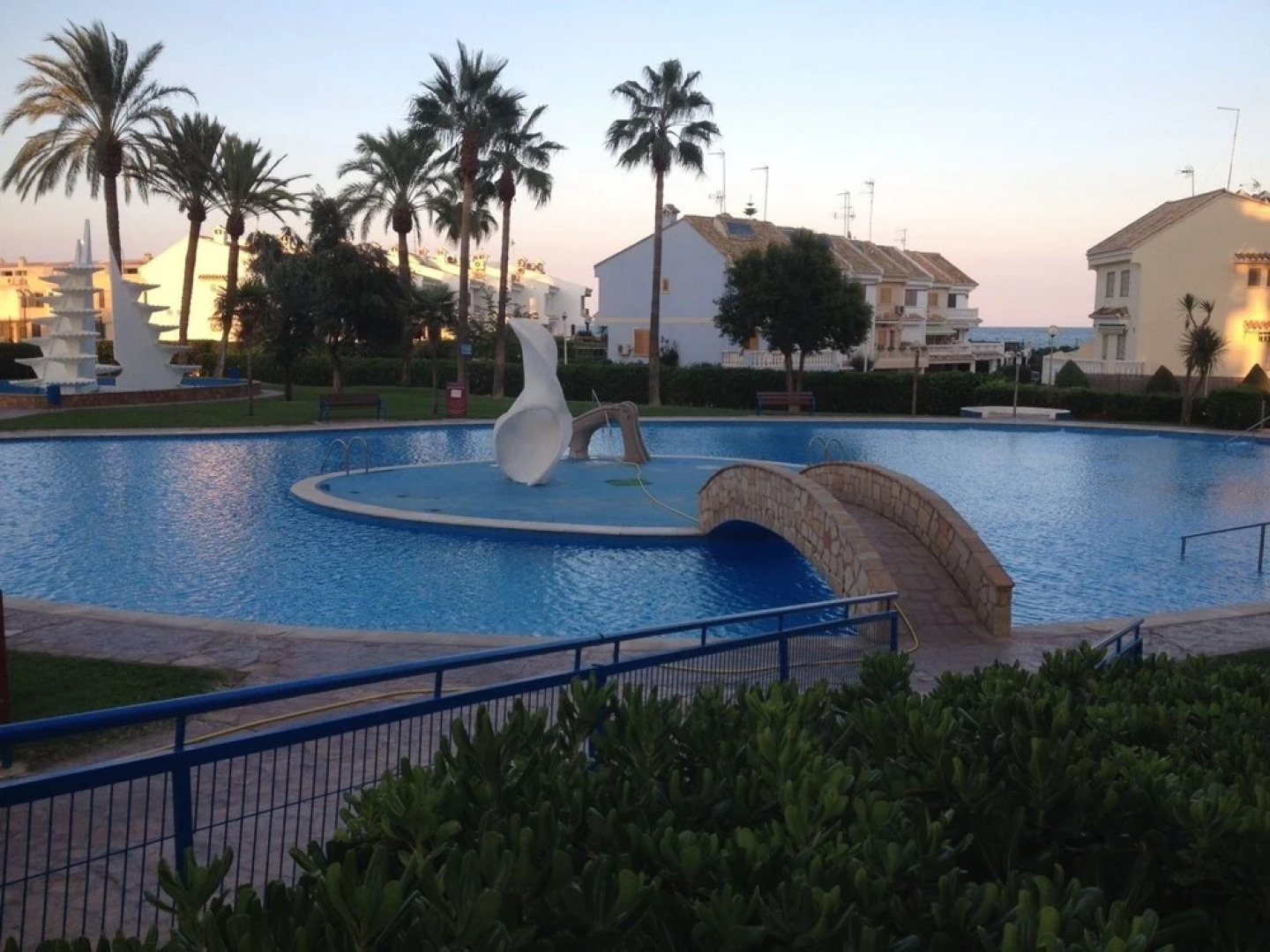 Modern Penthouse Apartment on the Beach