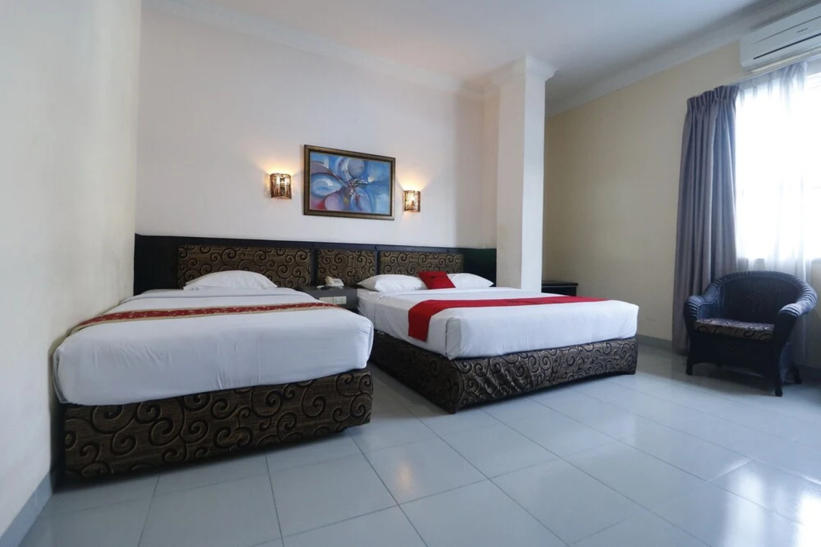 RedDoorz Plus @ Jalan Dr Sutomo Pekanbaru