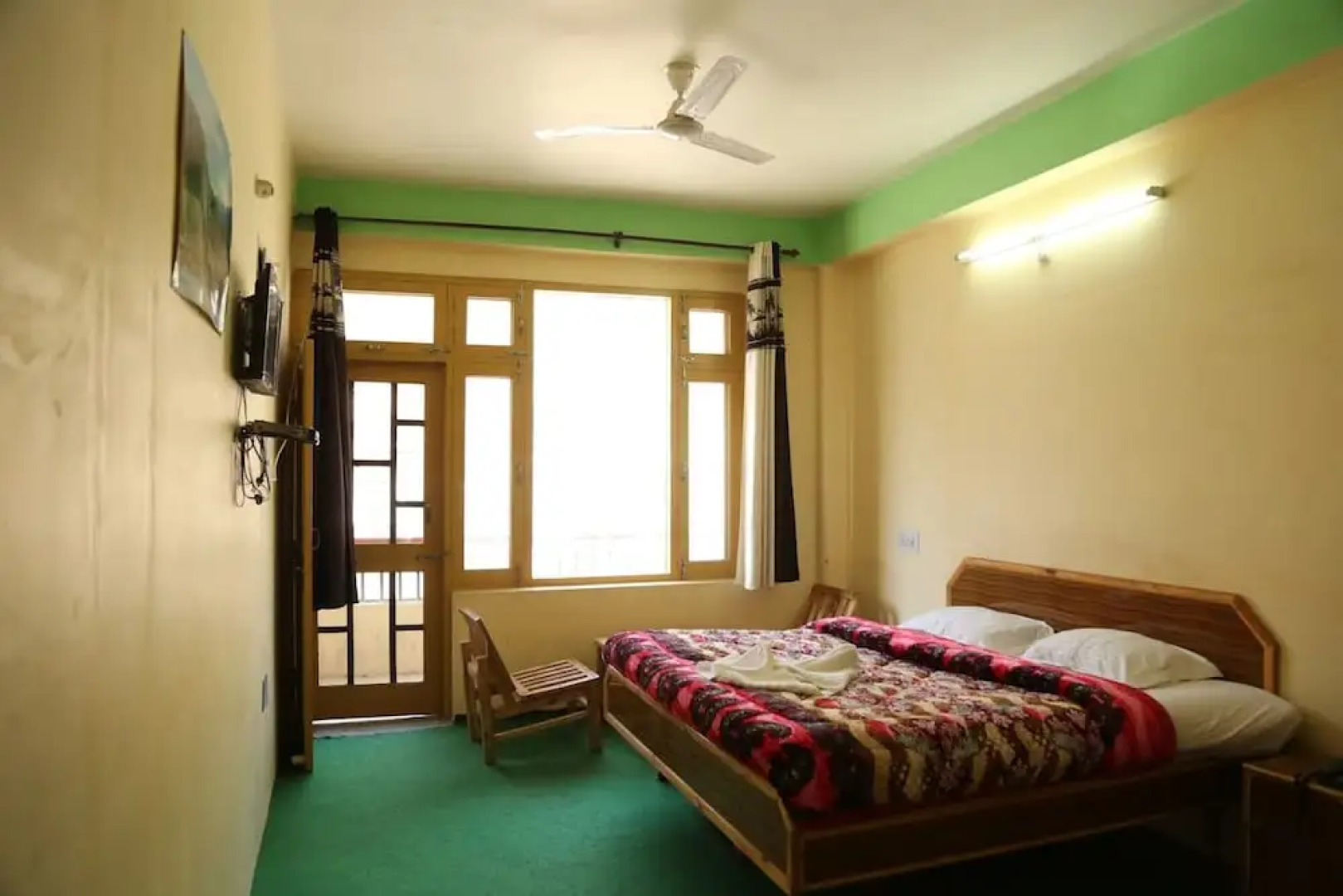 Jasmine Bed and Breakfast Kullu