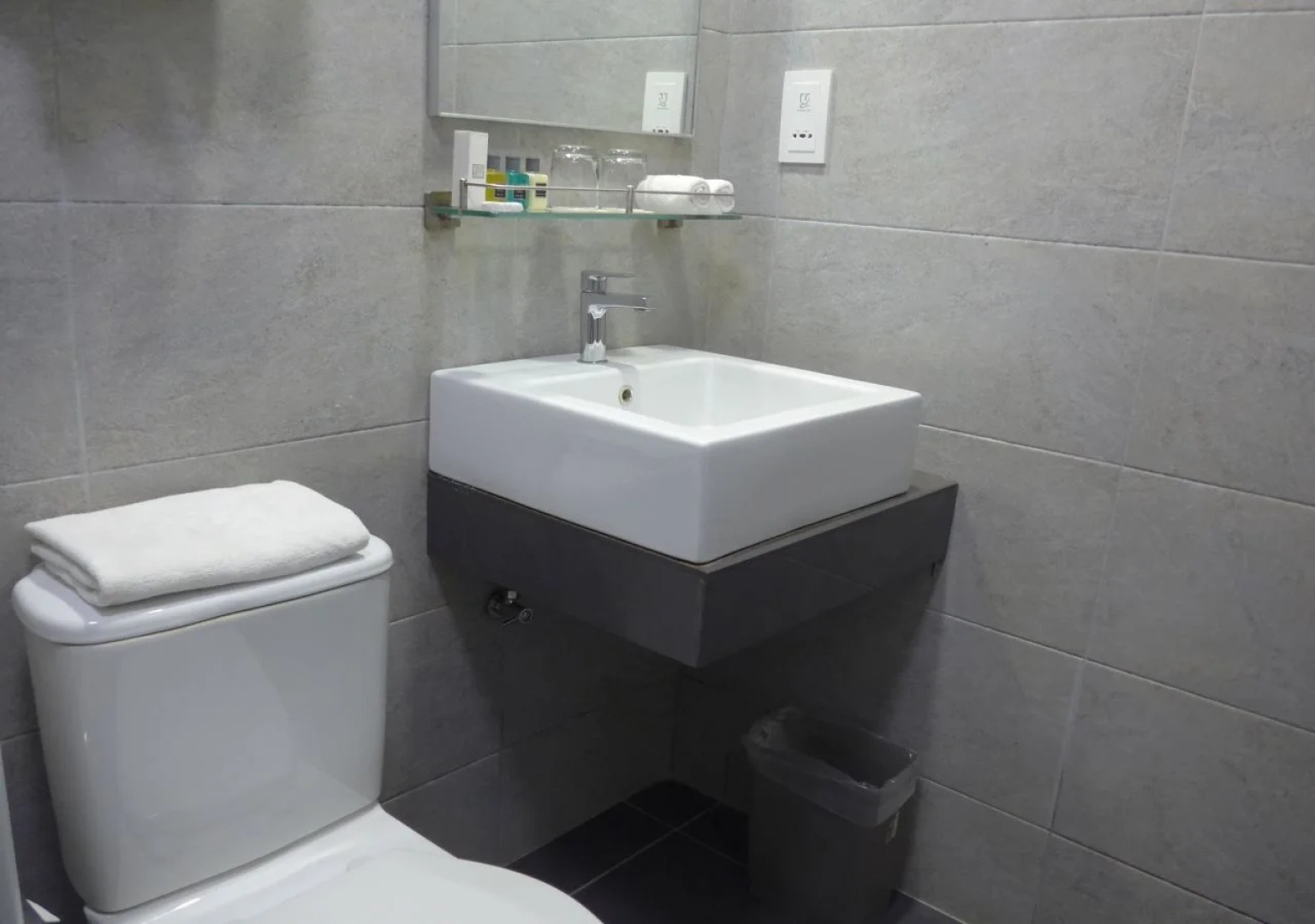 Cenang Plaza Beach Hotel