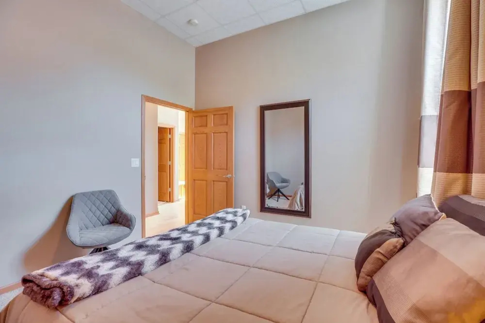 Mcgregor Condo w/ Brewery On-site: Steps to River!