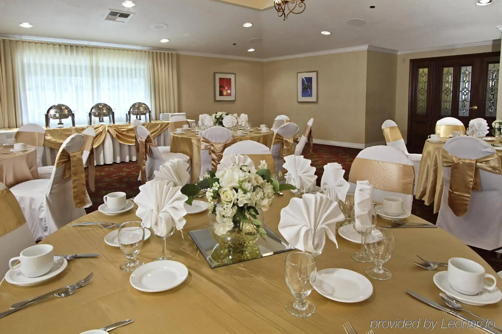 Holiday Inn Santa Ana Orange County Airport by IHG