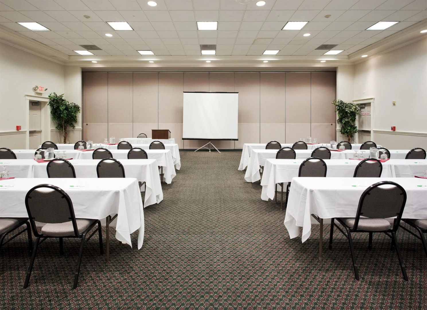 Holiday Inn Redding by IHG