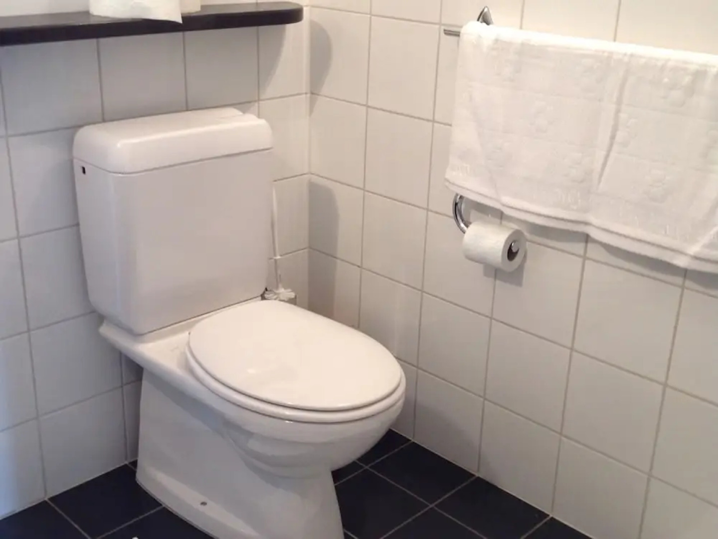 Beautifully Situated House With a View of the Mountain World