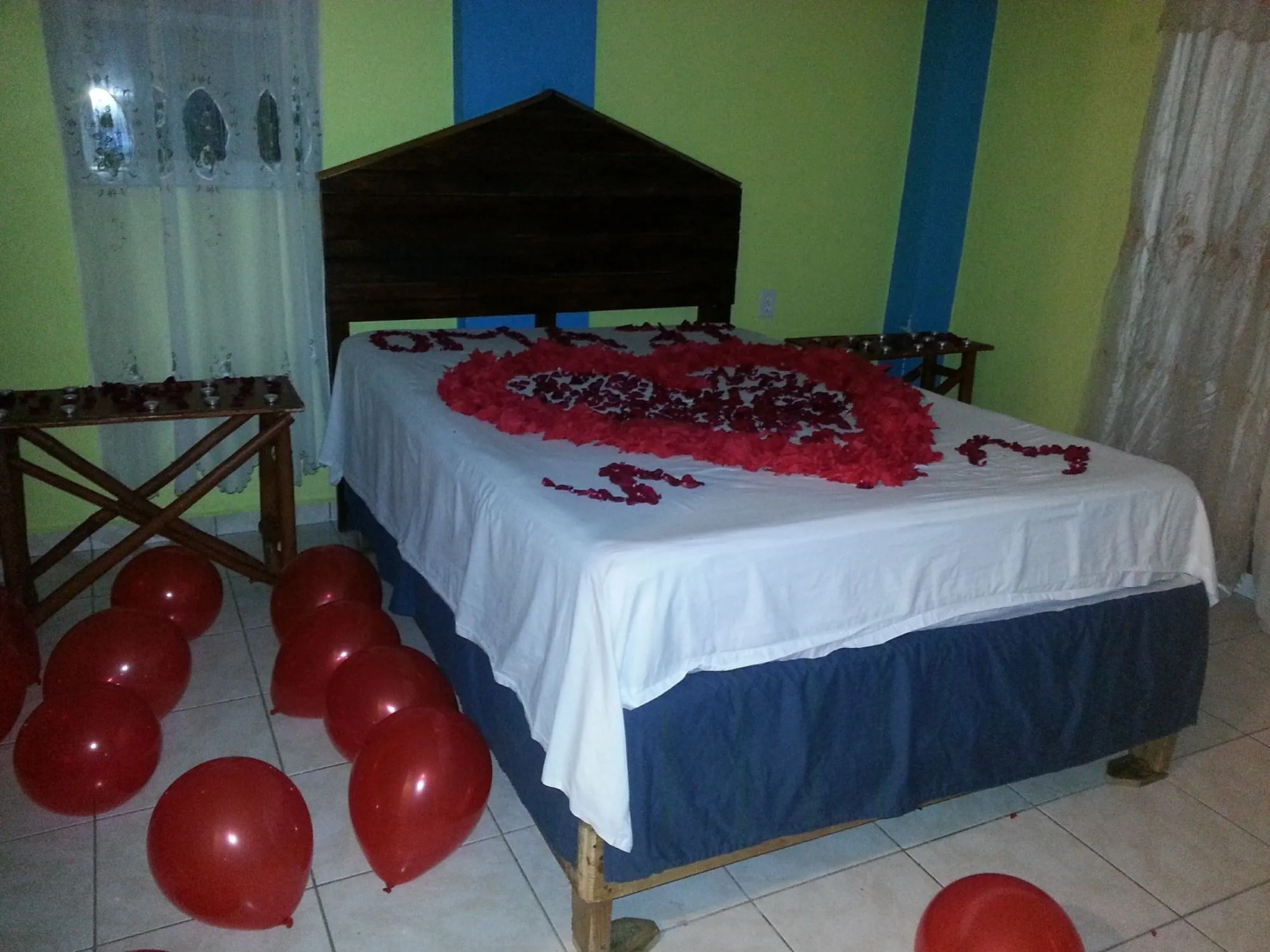 La Delphina B&B Bar and Grill Hotel