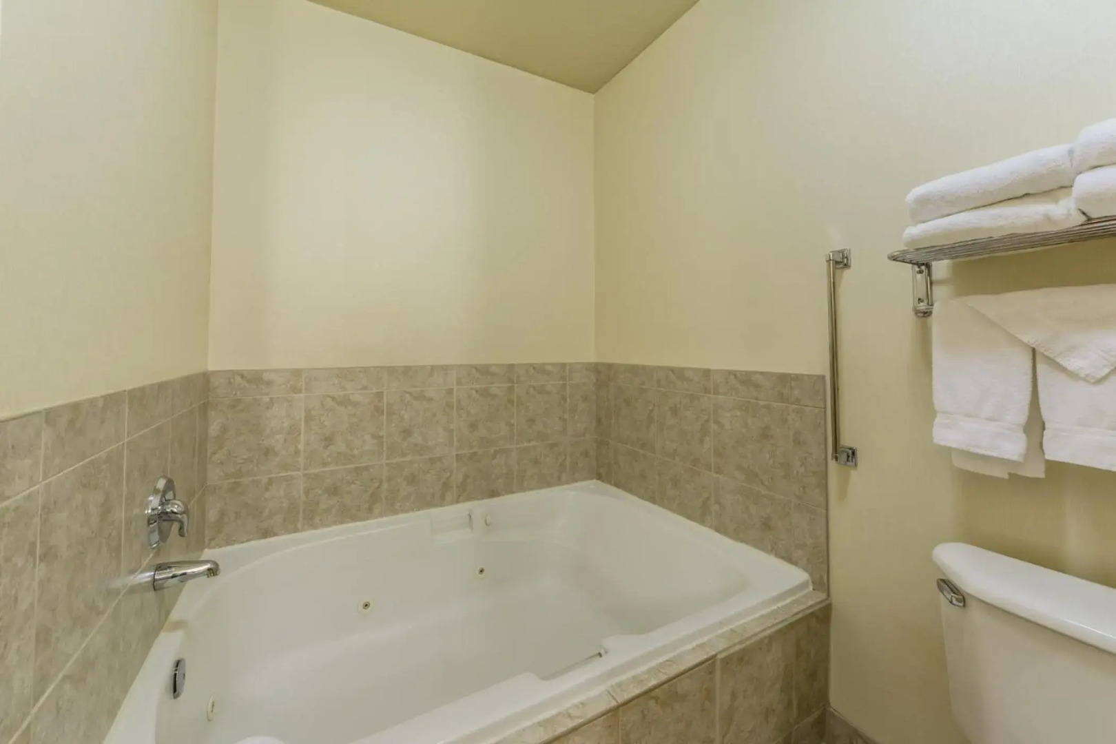 Triple Play Resort Hotel & Suites