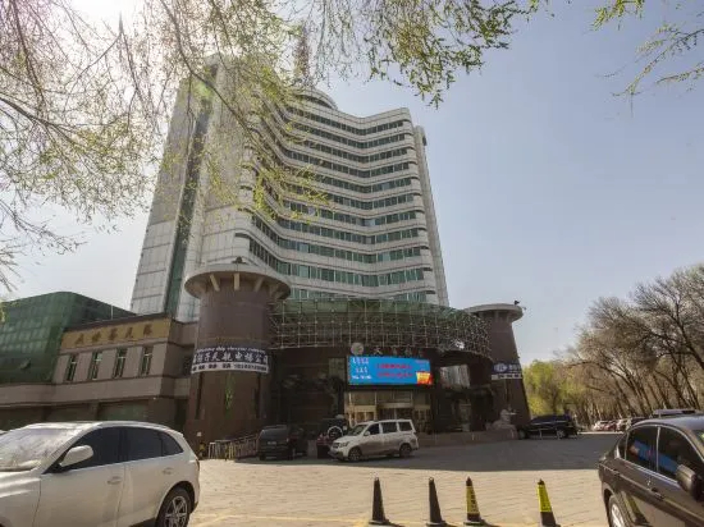 Madison Hotel Shihezi Tianfu