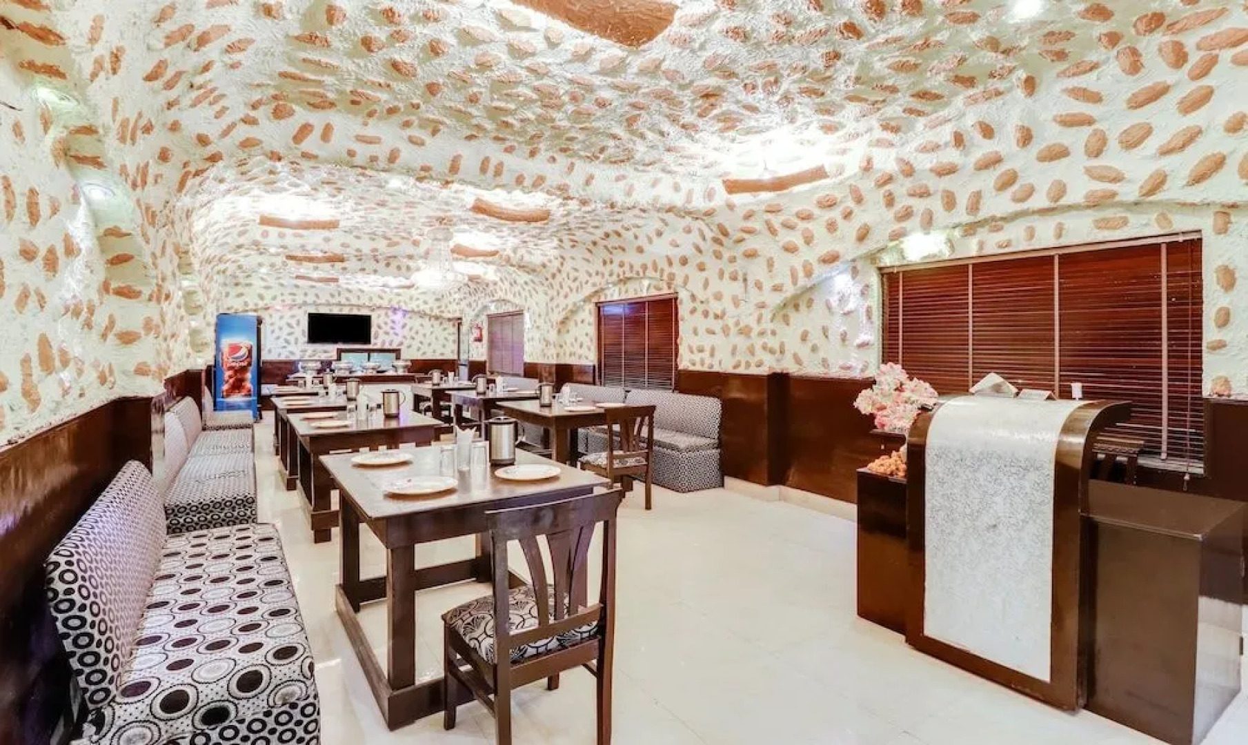 Treebo New Park Premium Plaza