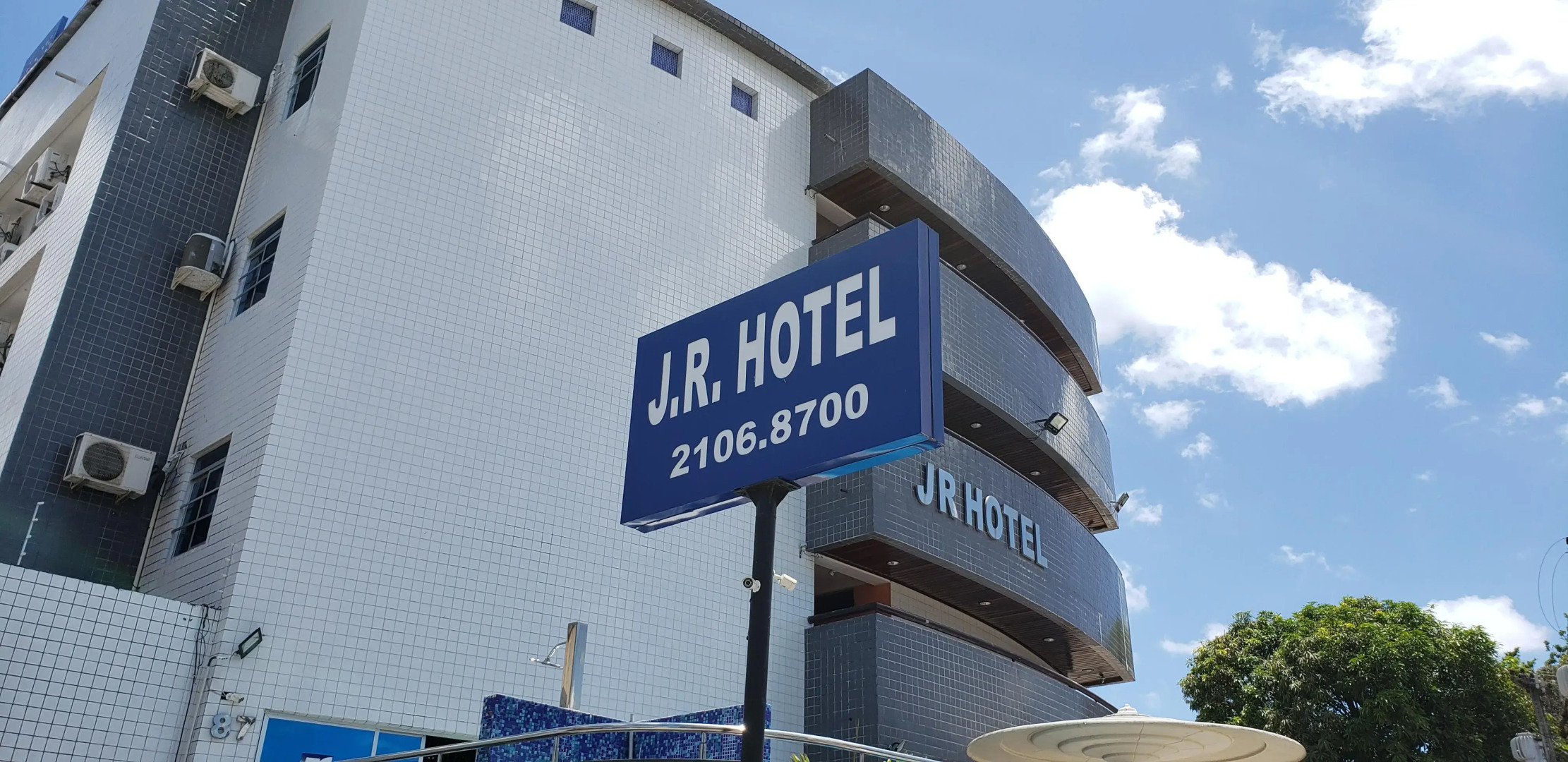 JR Hotel