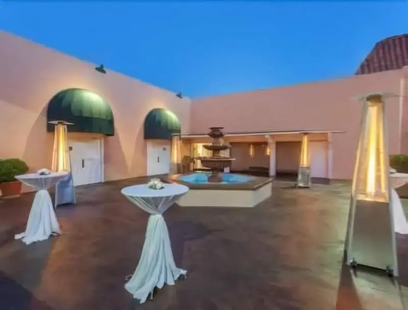 Ramada by Wyndham Fresno North