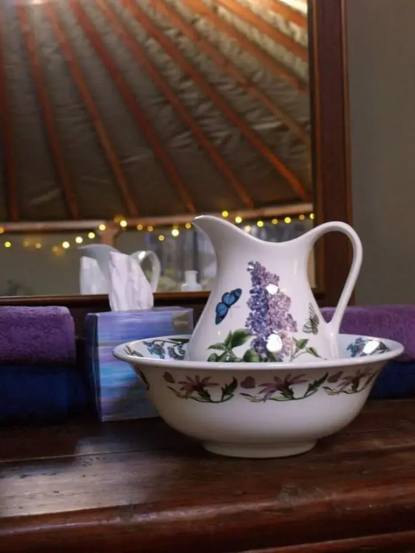 Roundhouse Yurt, Stunning Views, Totnes Dartmouth