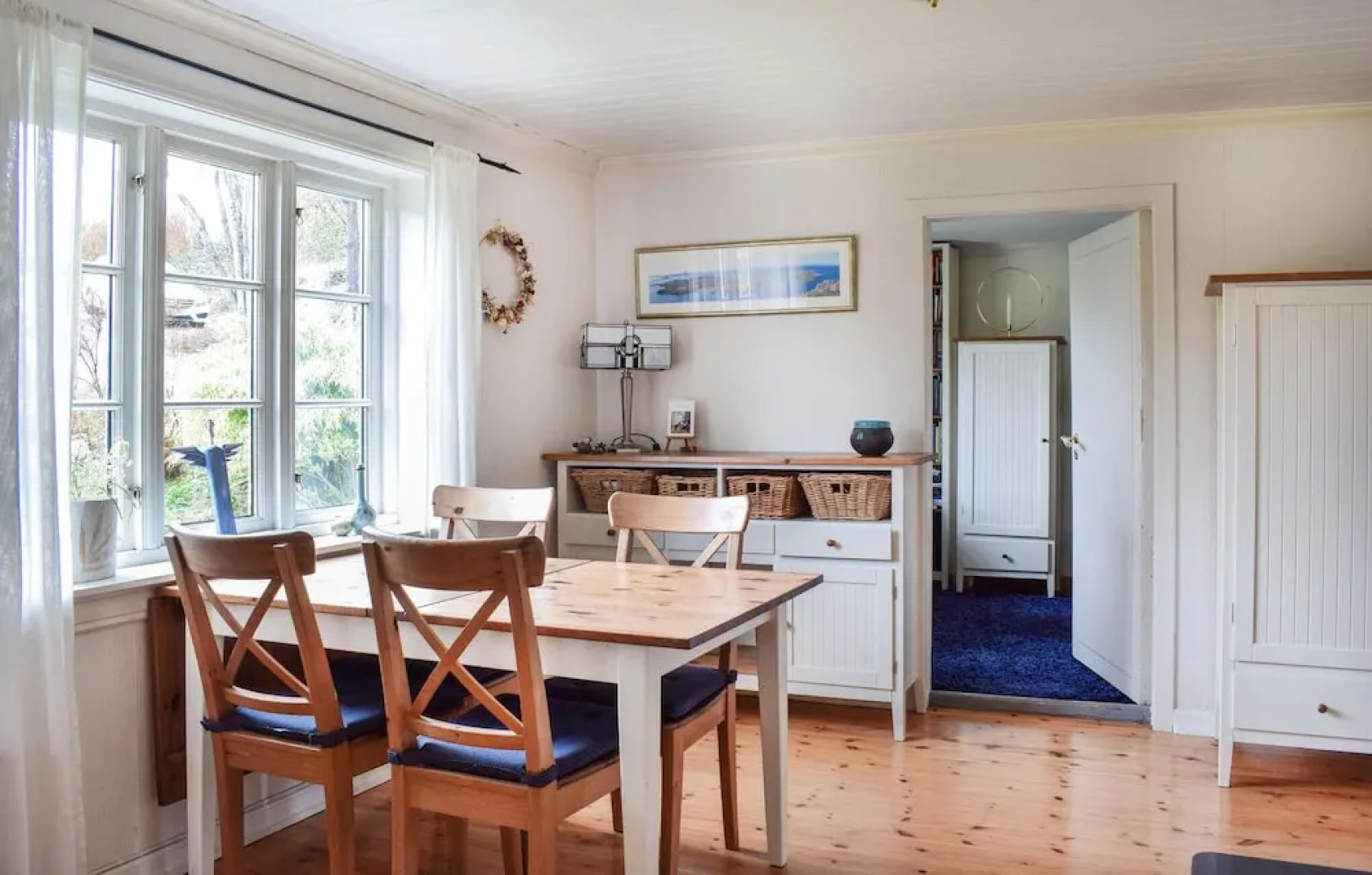 Stunning Home in Blomsterdalen With 3 Bedrooms and Wifi