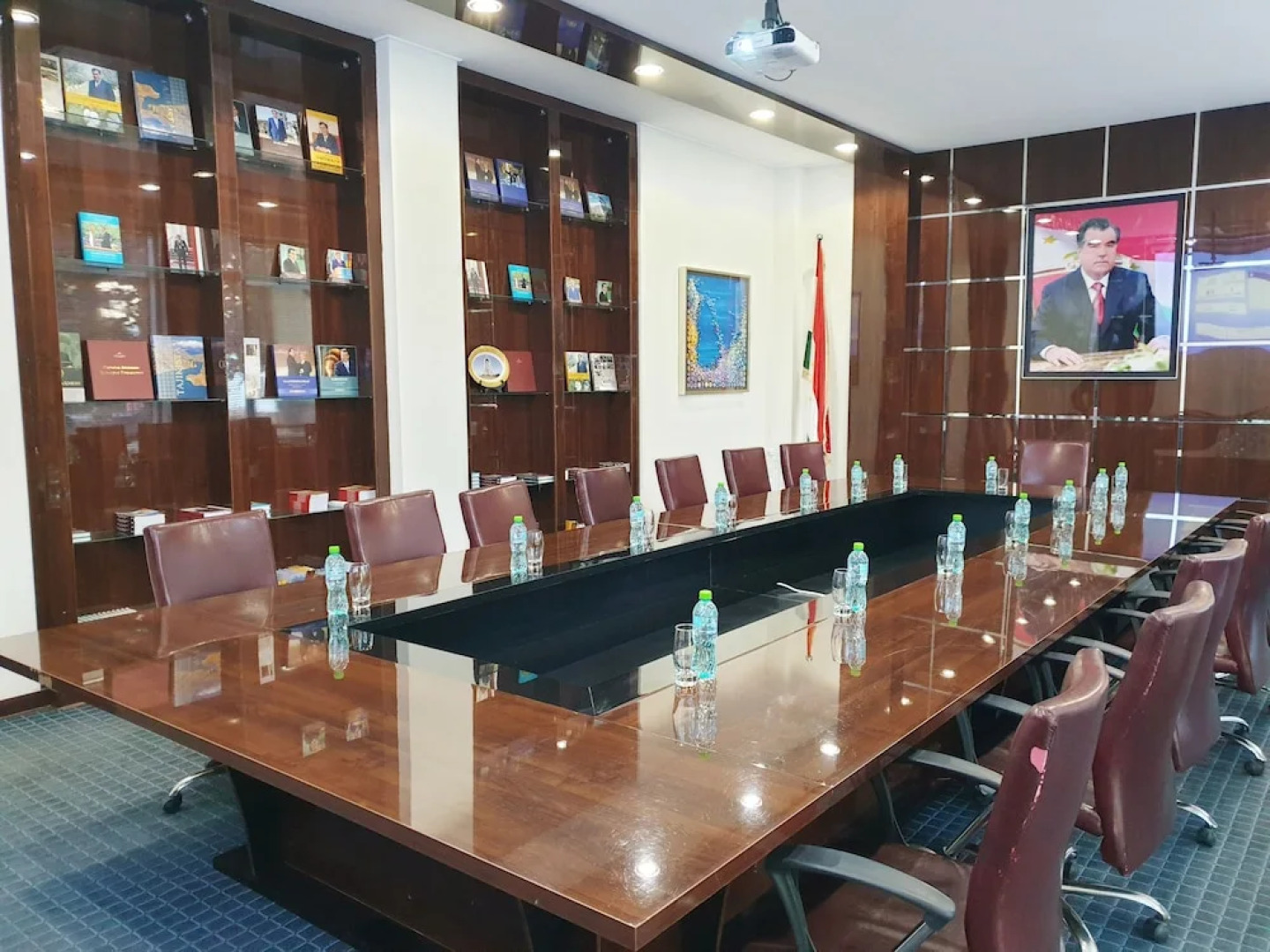 Отель Karon Palace