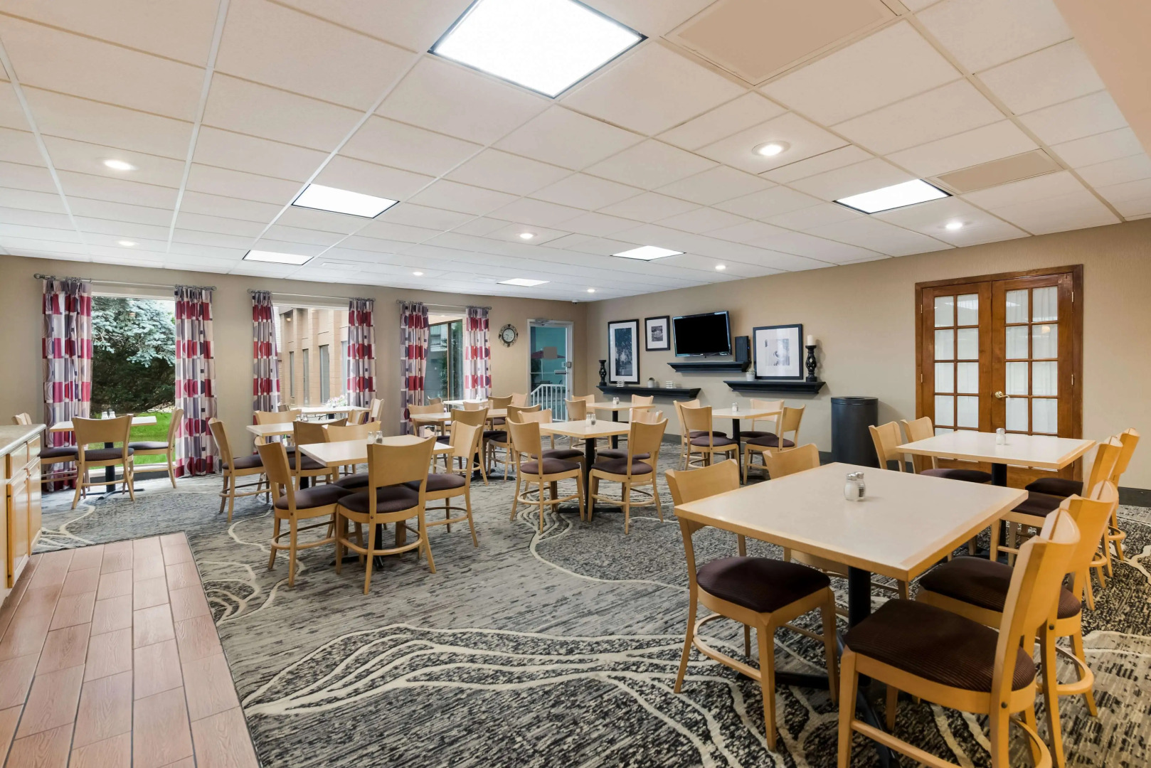 Best Western Holiday Lodge