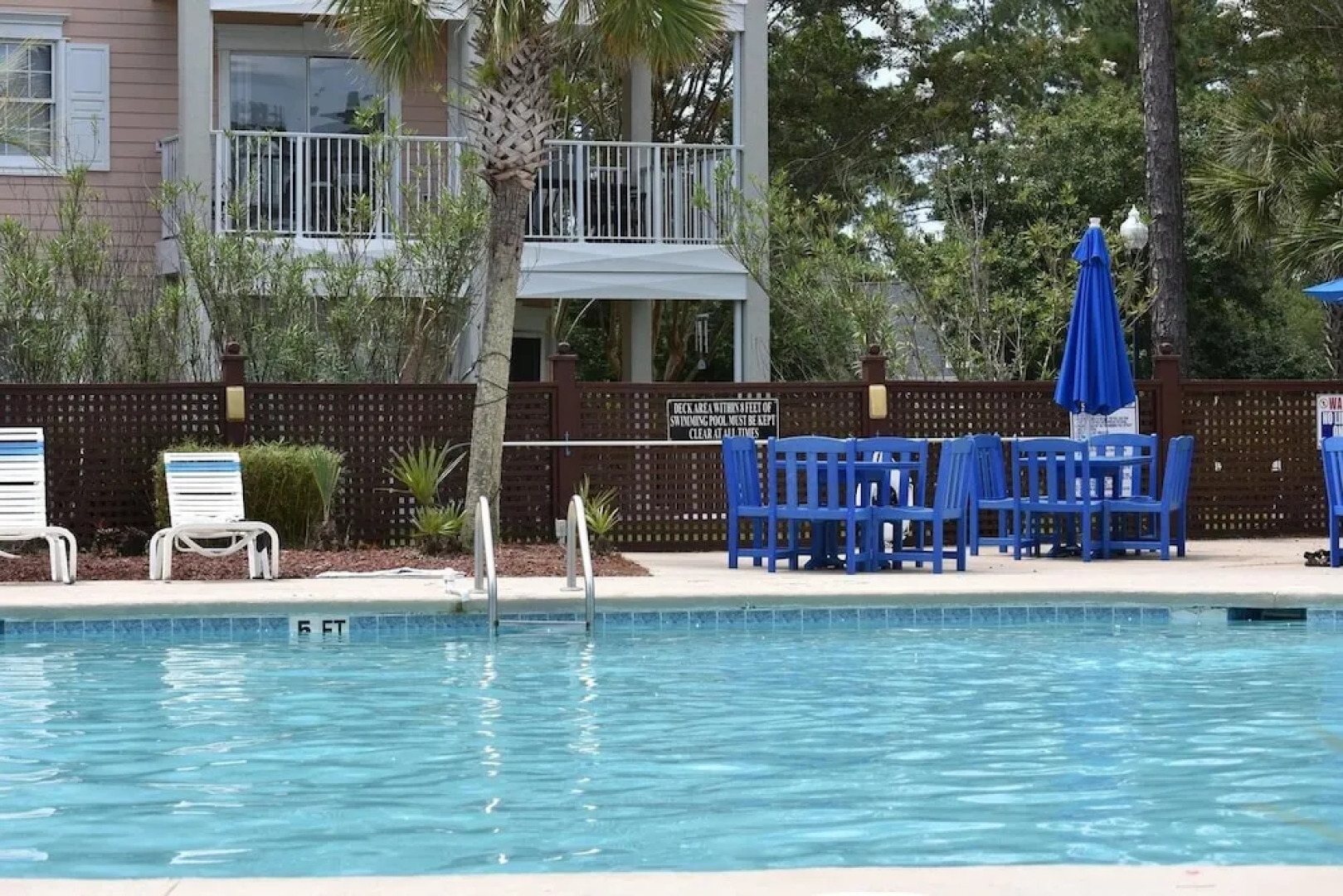 27 Hole Golf Resort Condo 501m Close to Beach in Calabash by Redawning