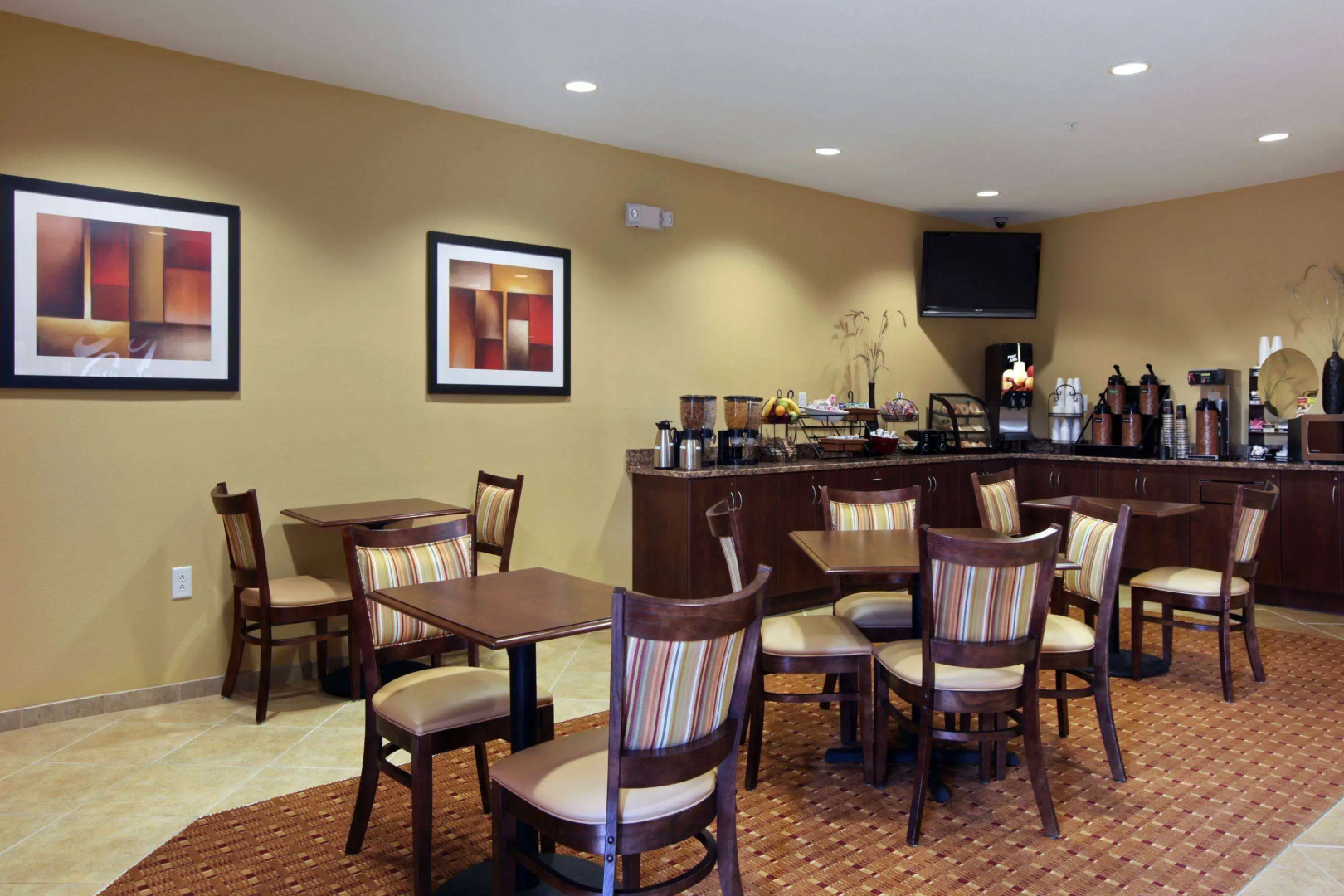 Microtel Inn & Suites by Wyndham Anderson/Clemson