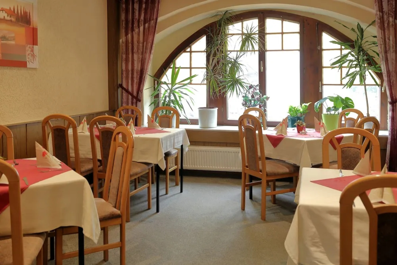 Pension Gasthof und Hotel Roter Hirsch