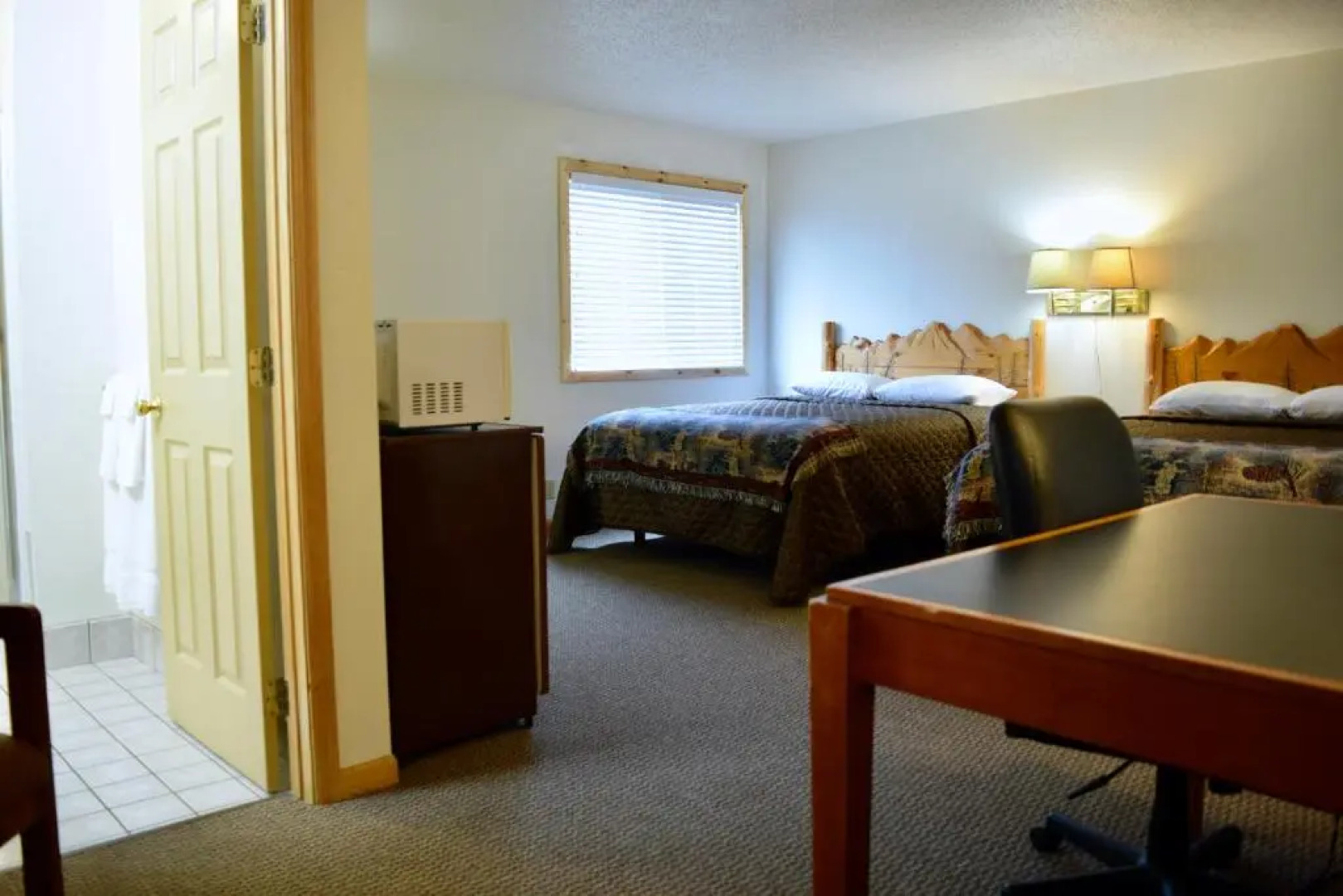 The Otter Supper Club & Lodge