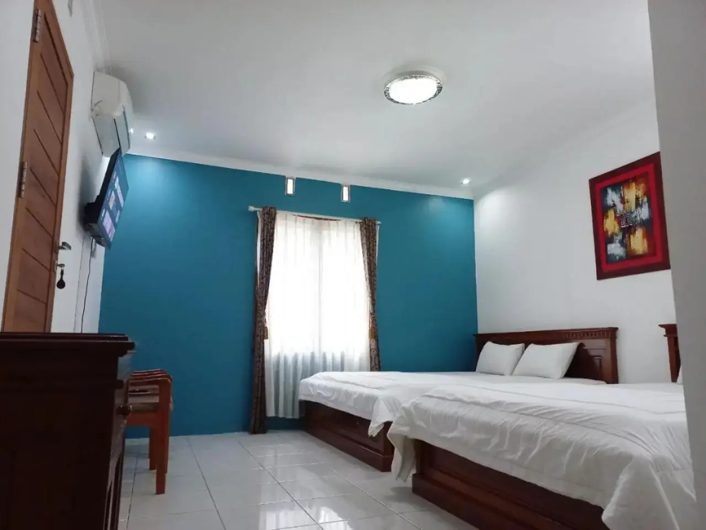 Nusawiru Guest House