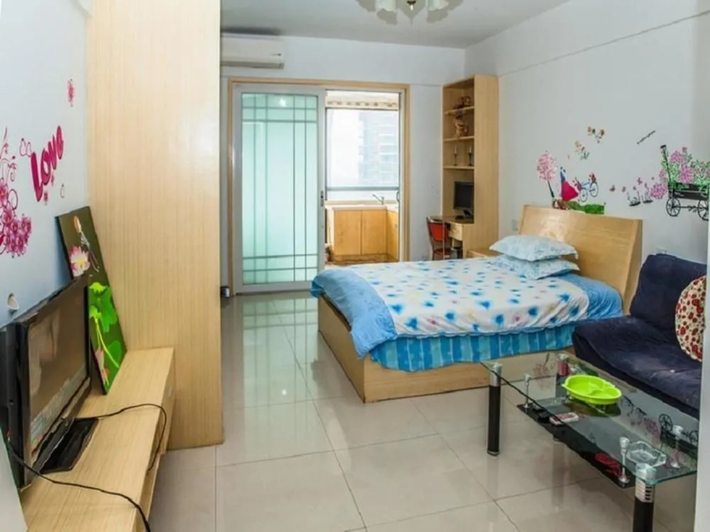 Crystal Love Serviced Apartment