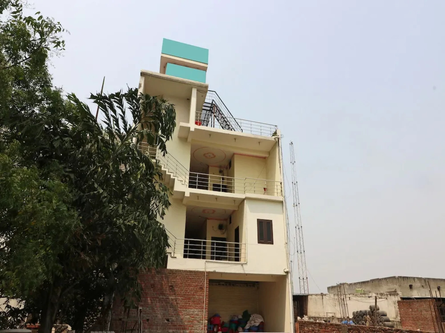 OYO 14161 Hotel ASDR