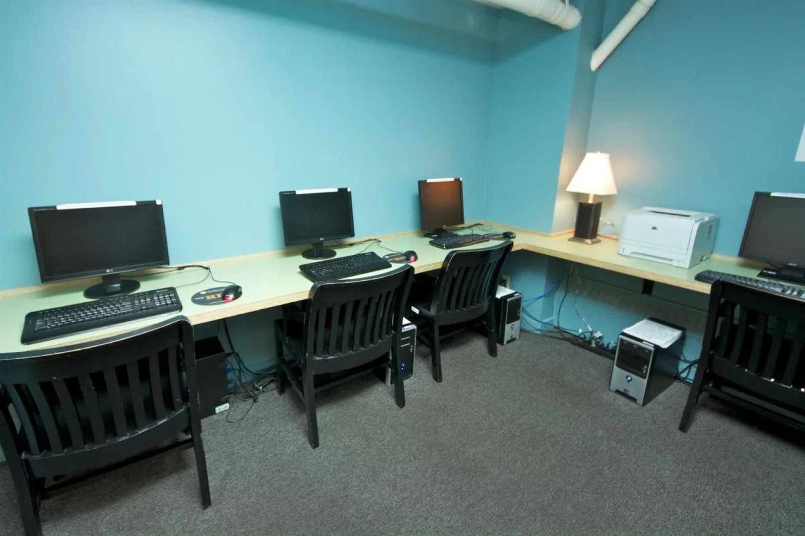 HI Seattle at the American Hotel