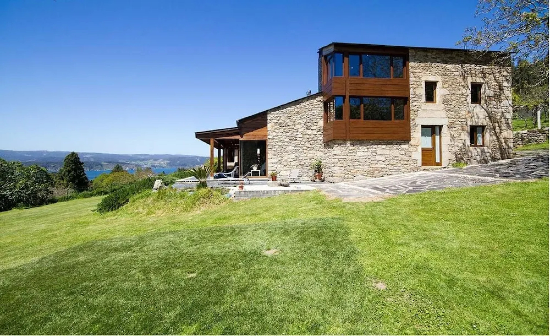 House - 3 Bedrooms - 107757