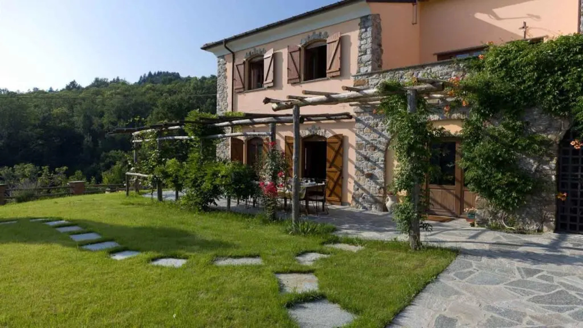 VILLA ARBEIO 8&6, Emma Villas