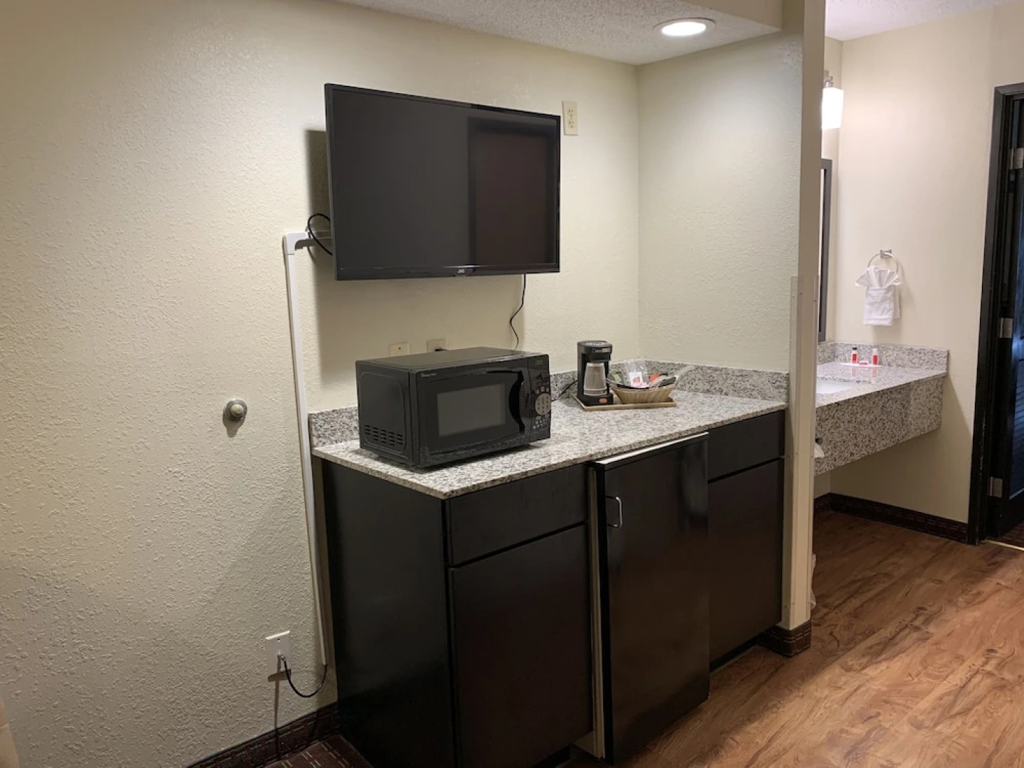 Super 8 Motel - Metropolis