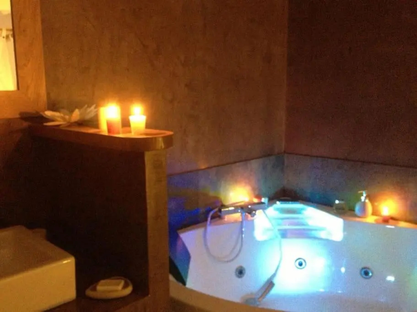 Bulle de tendresse en Provence - Parking Piscine & Jaccuzzi - Peypin