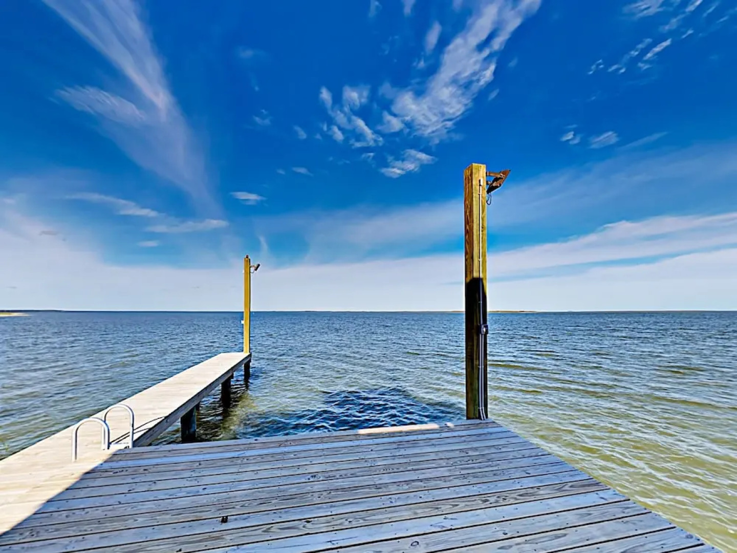 Luxe Waterfront #203 - 2 Br Villa