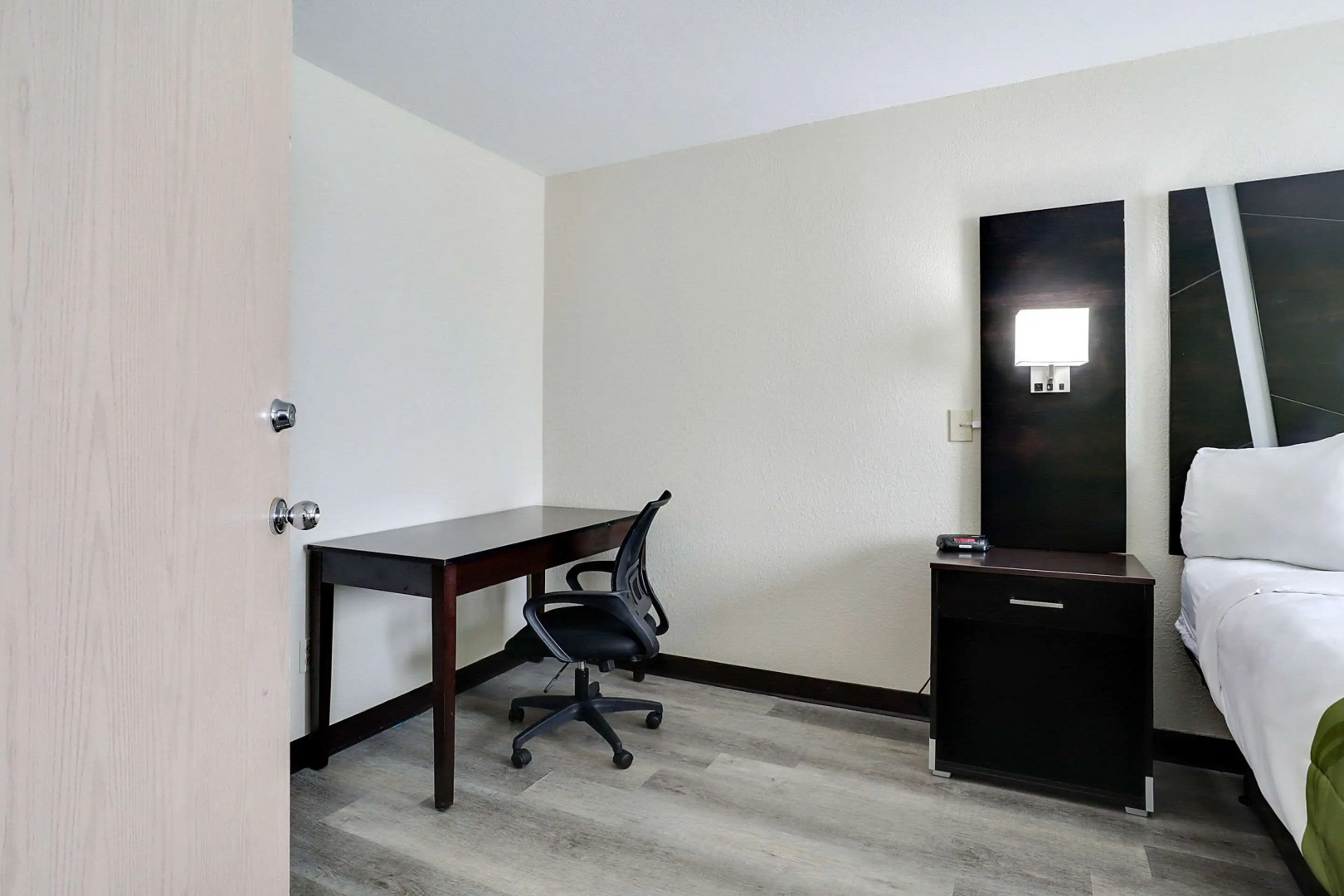 Quality Suites Albuquerque Airport