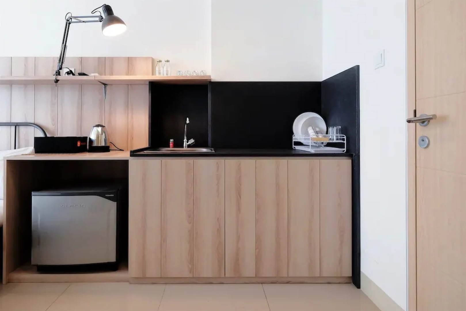 Classic Studio Tree Park Apartment near ICE BSD By Travelio