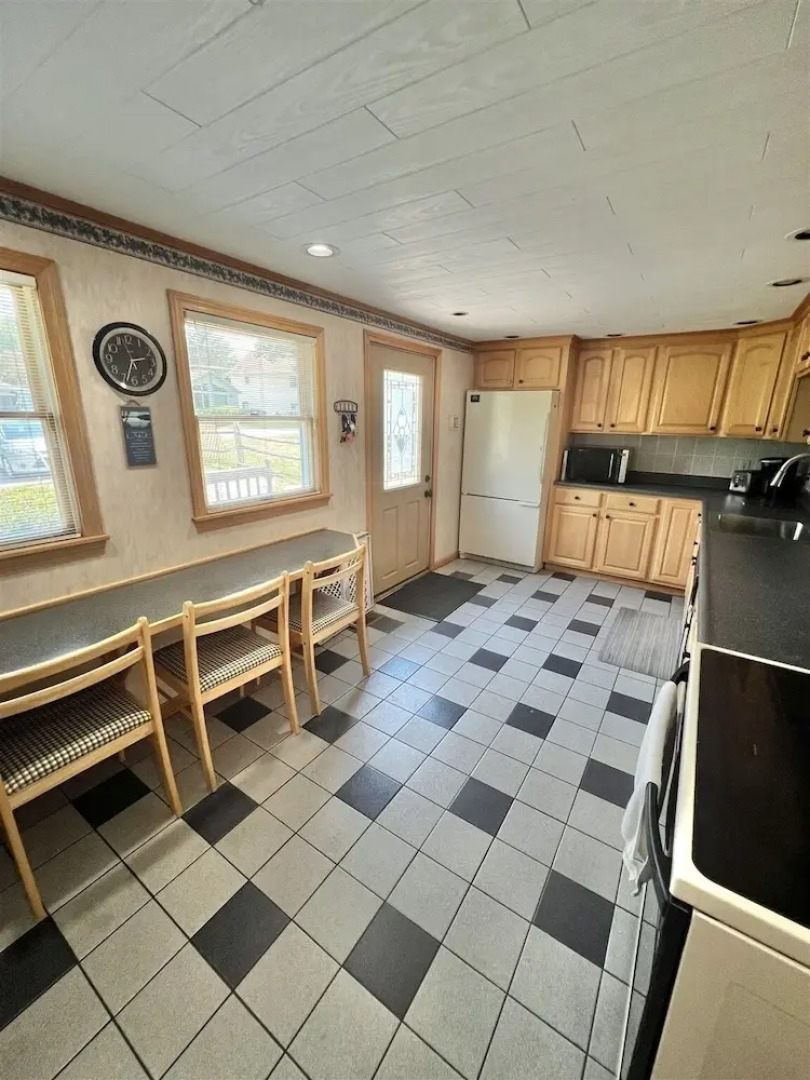 Sebago Escape Limit 12 5 Bedroom Home by RedAwning