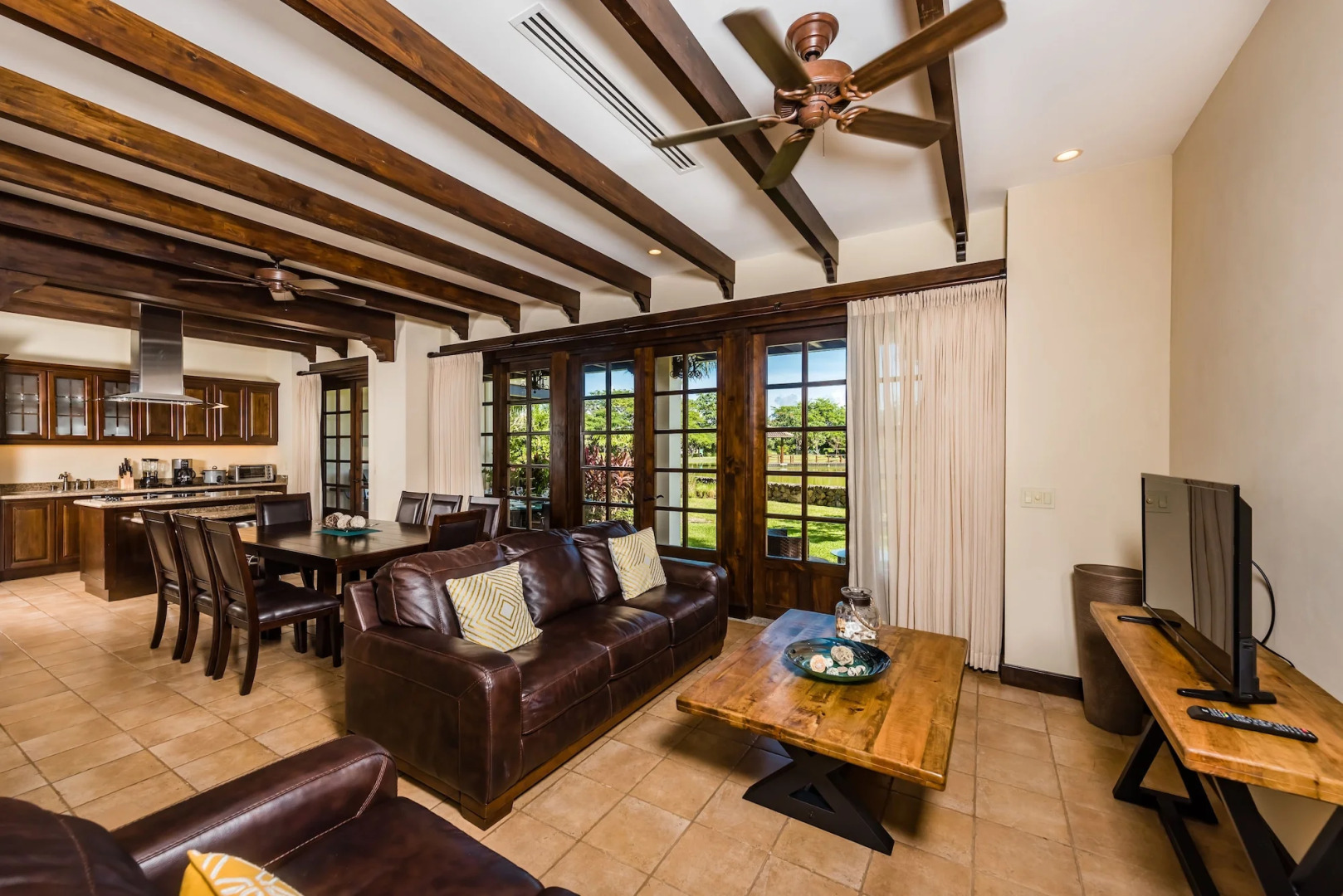 Luxury Vacation Rentals At Hacienda Pinilla
