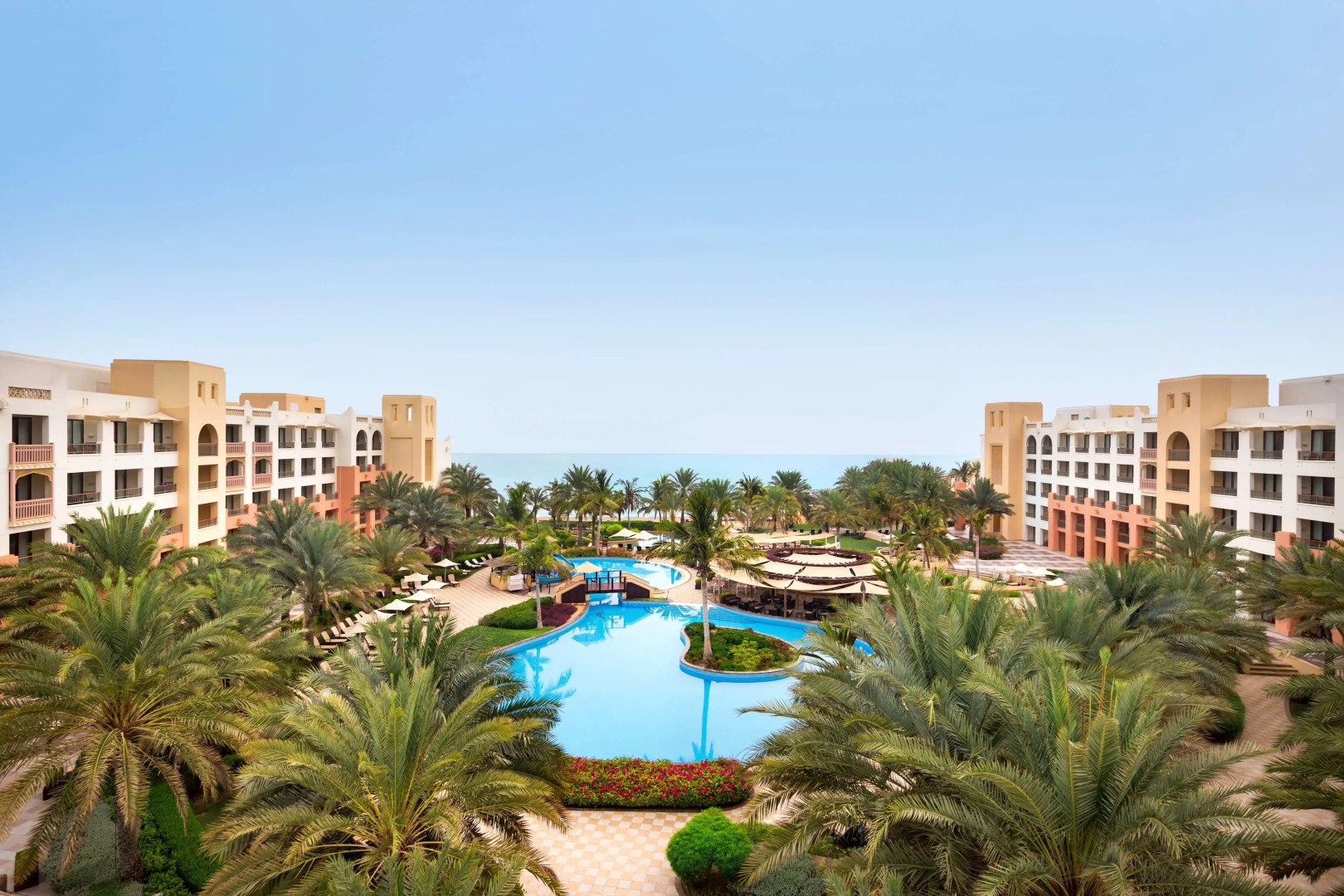 Курортный отель Shangri-La Barr Al Jissah