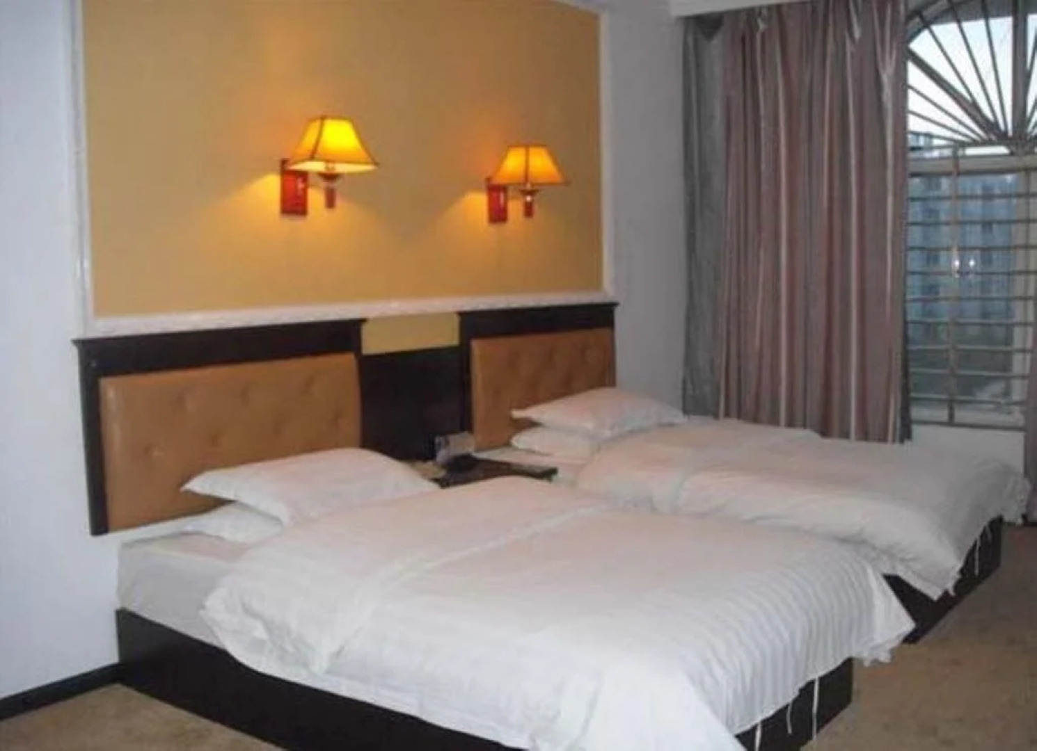 Luliang Jinjiang Inn