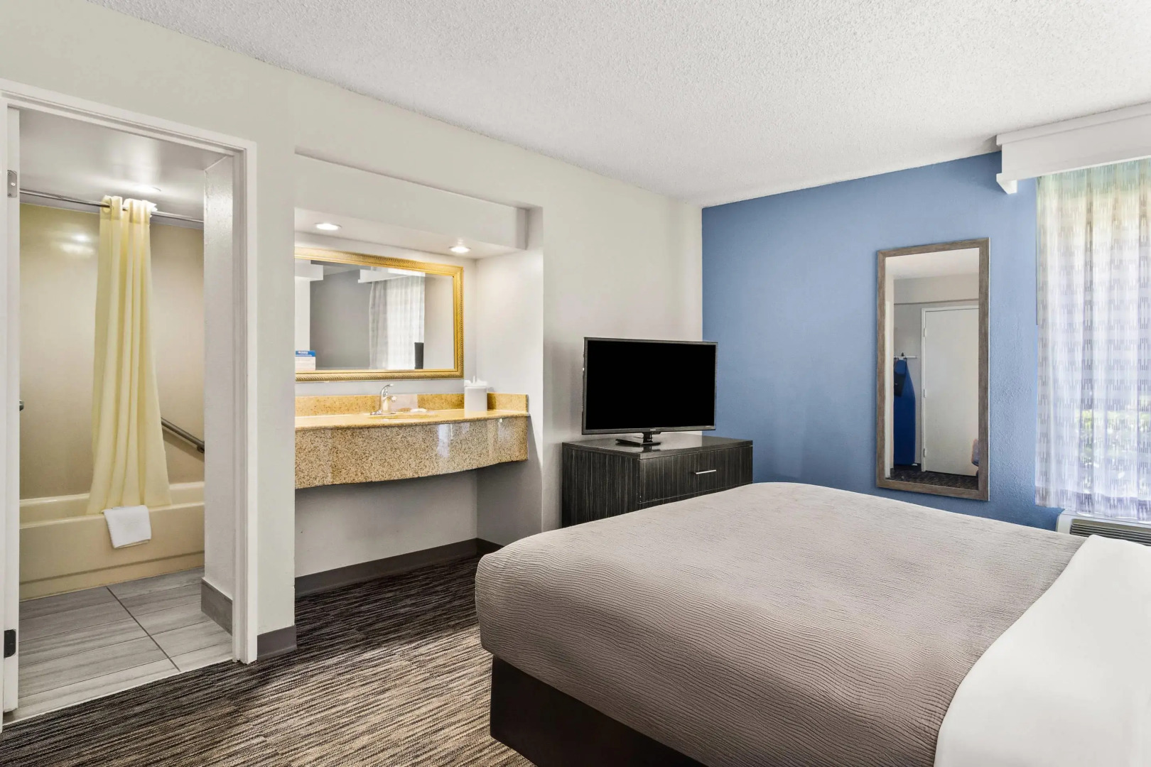 Quality Inn Jacksonville - Orange Park near Naval Air Station