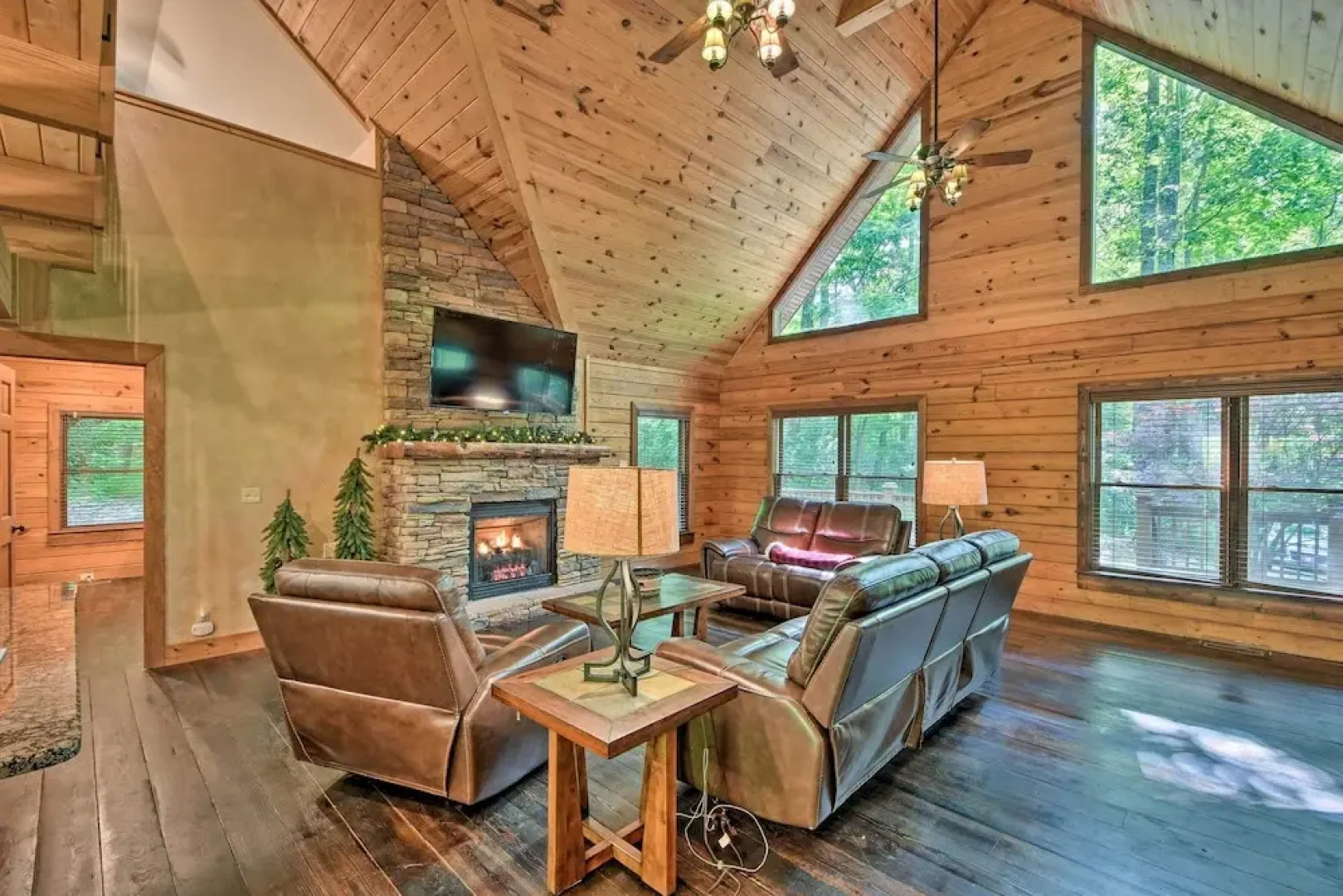 Sapphire Log Cabin w/ Wraparound Deck + Fire Pit!
