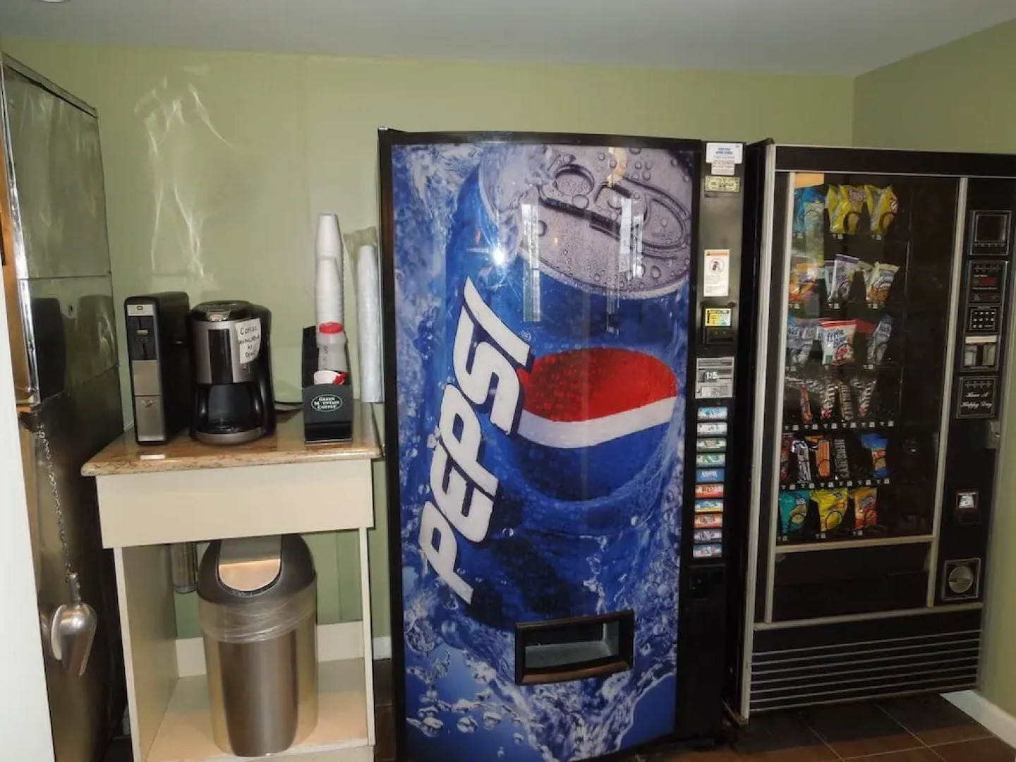 Lakeland Inn - Bohemia