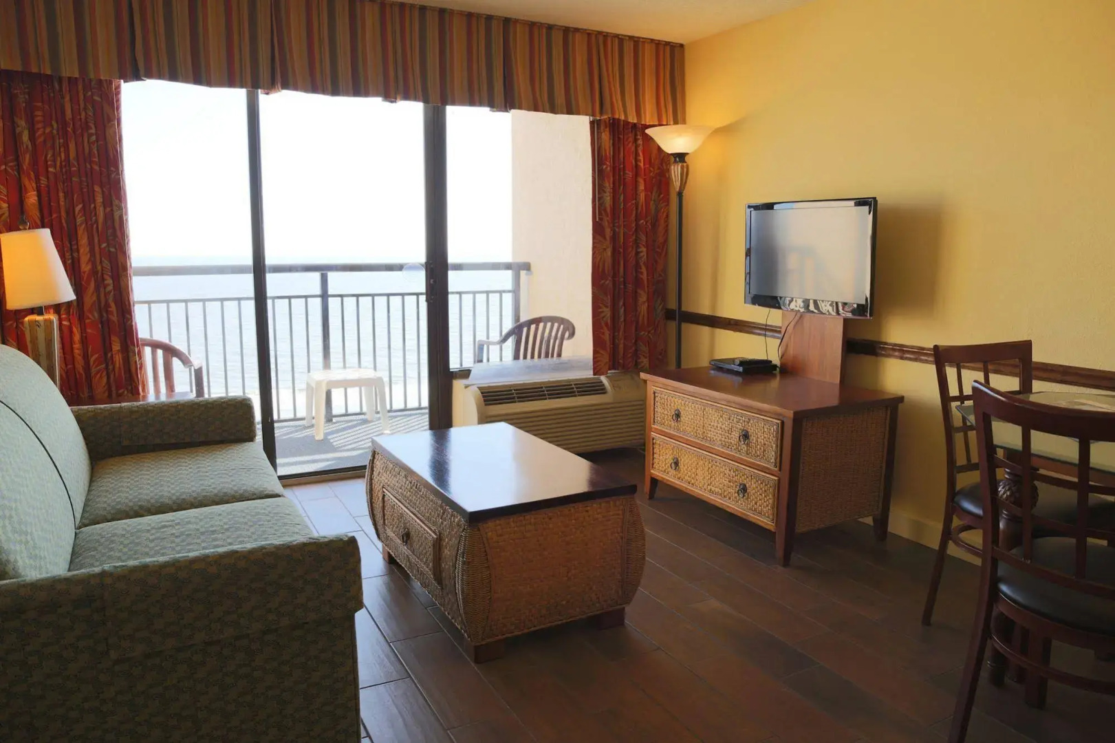 Monterey Bay Suites