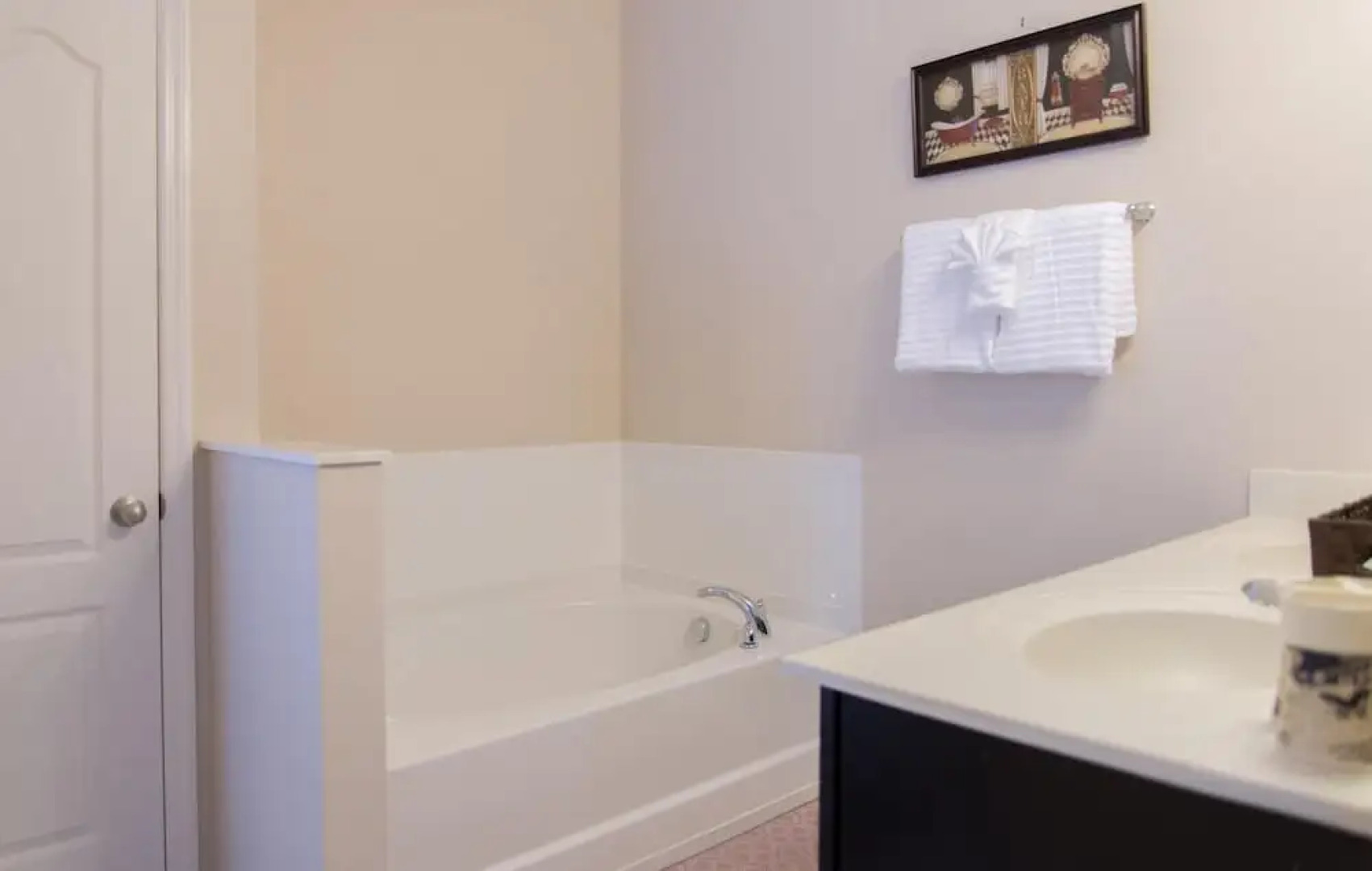 Trafalgar Retreat by Orlando Short Term