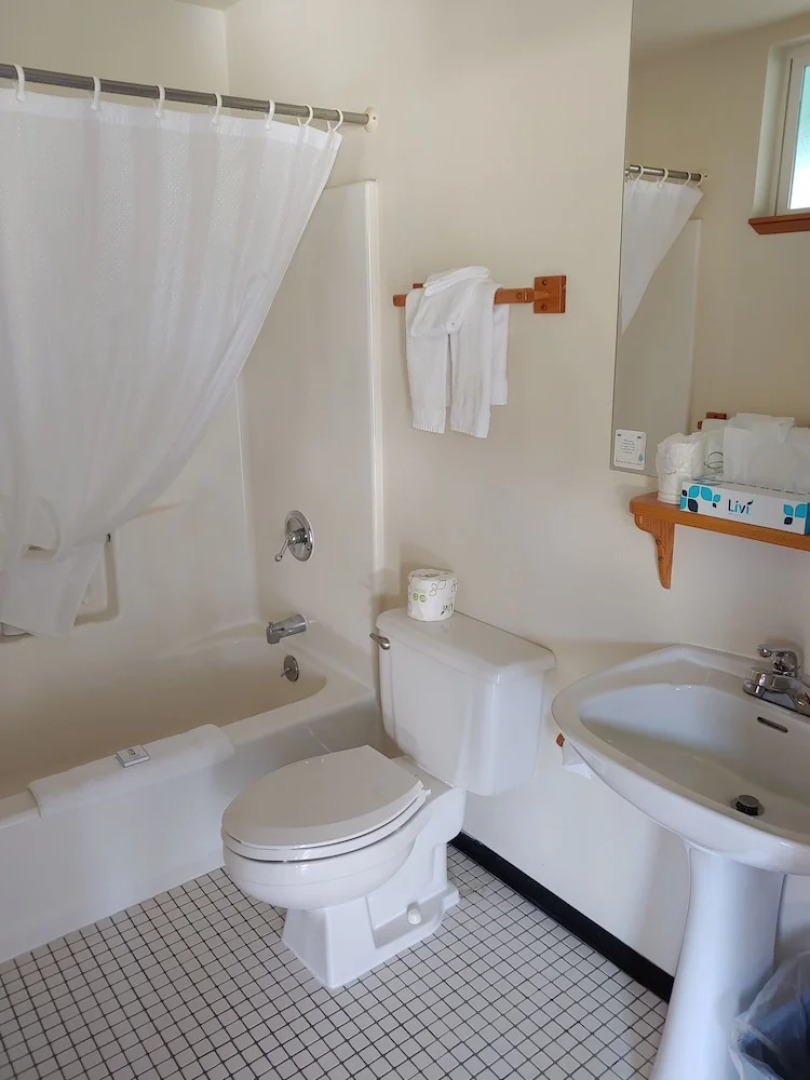 The Dublin House Motel