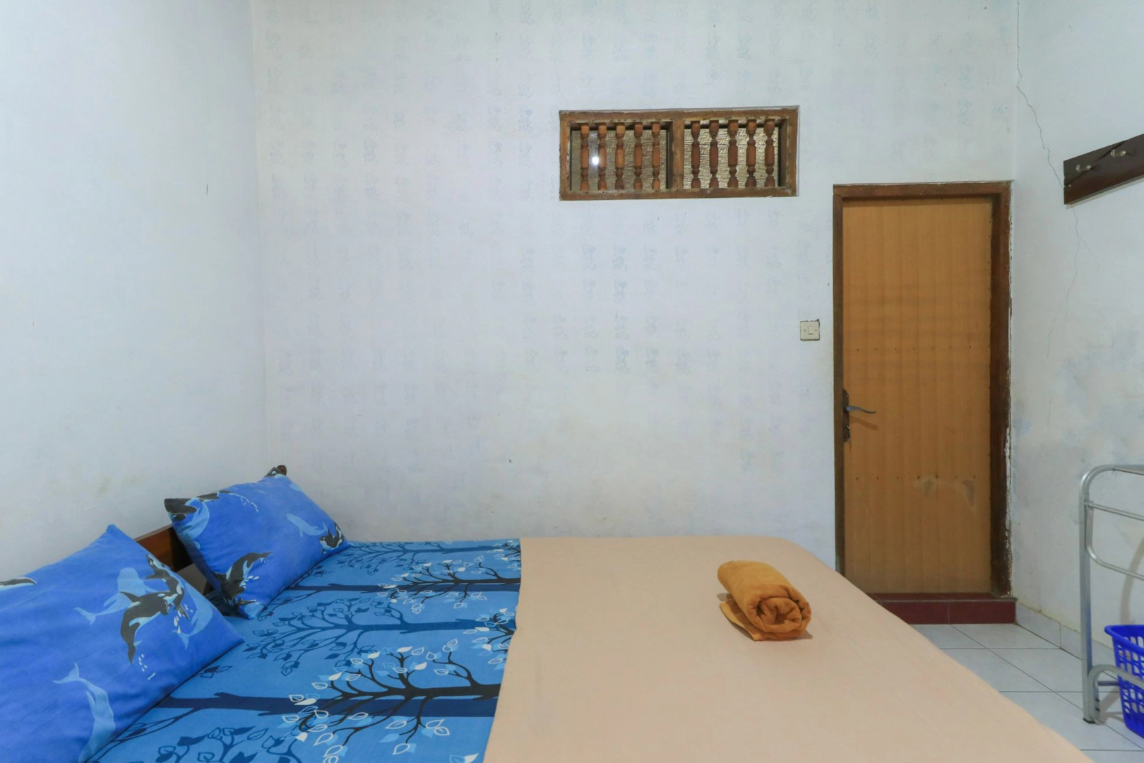 Hotel Tara Bar & Resto Air Sanih by ZUZU