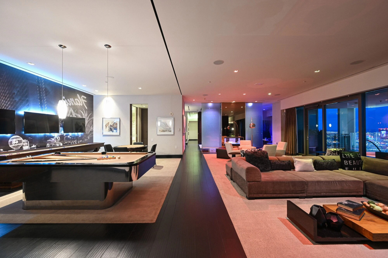 StripViewSuites at Palms Place